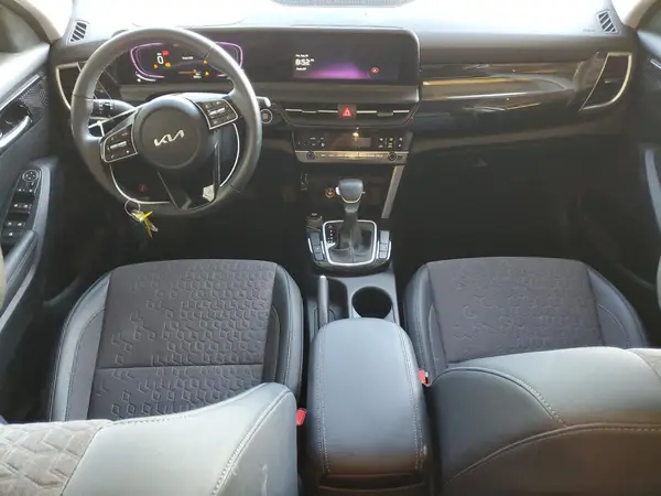 KNDEU2AA0S7761862 2025 KIA SELTOS - Image 8