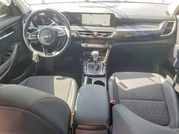 KNDEU2AA0S7823549 2025 KIA SELTOS - Image 8