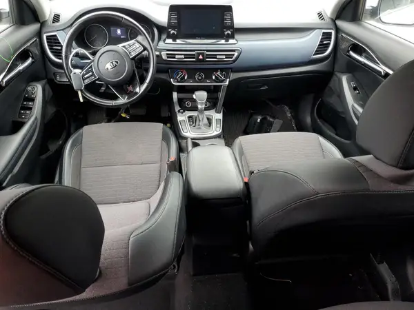 KNDEU2AA1M7049797 2021 KIA SELTOS - Image 8