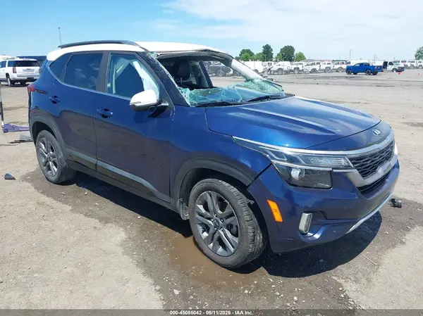 KNDEU2AA1M7050268 2021 KIA SELTOS - Image 1