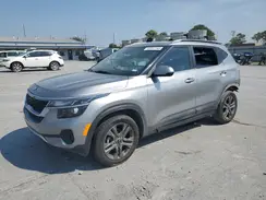 KNDEU2AA1M7095419 2021 KIA SELTOS
