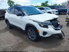 KNDEU2AA1M7115507 2021 KIA SELTOS