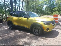 KNDEU2AA1M7121923 2021 KIA SELTOS