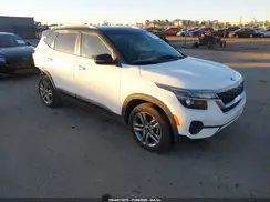 KNDEU2AA1M7138866 2021 KIA SELTOS
