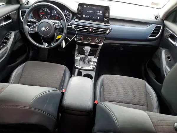 KNDEU2AA1M7173777 2021 KIA SELTOS - Image 8