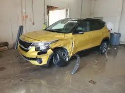 KNDEU2AA1M7204560 2021 KIA SELTOS