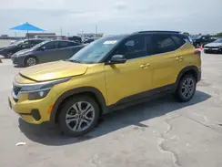KNDEU2AA1N7260015 2022 KIA SELTOS