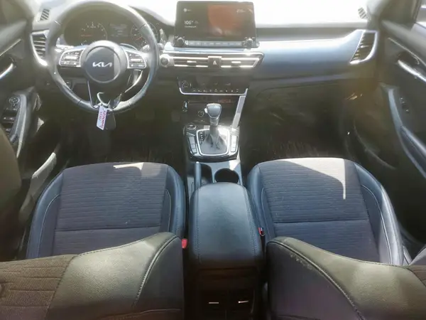 KNDEU2AA1N7260015 2022 KIA SELTOS - Image 8