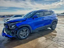 KNDEU2AA1N7318043 2022 KIA SELTOS