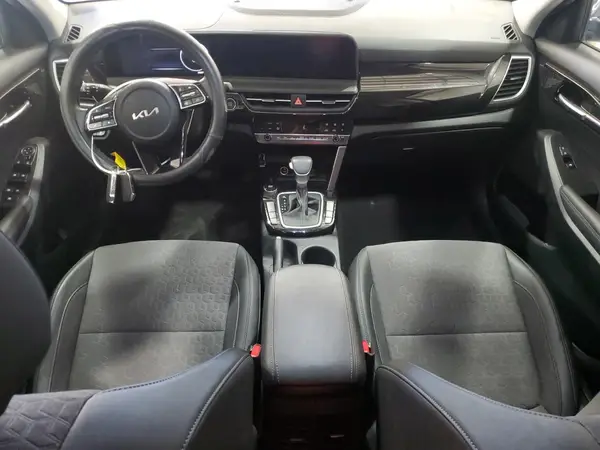KNDEU2AA1R7477411 2024 KIA SELTOS - Image 8