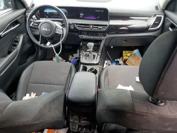 KNDEU2AA1R7501044 2024 KIA SELTOS - Image 8