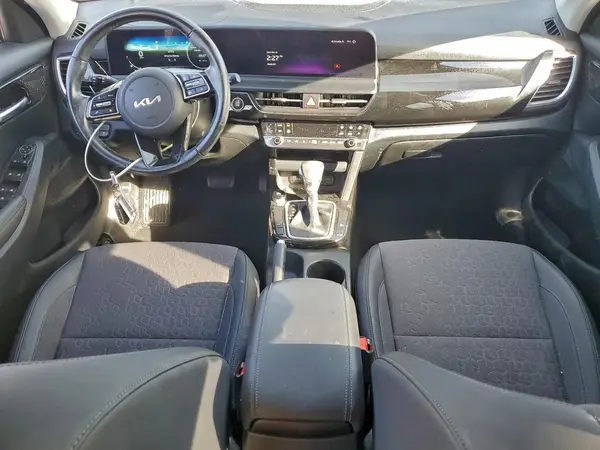 KNDEU2AA1R7512870 2024 KIA SELTOS - Image 8
