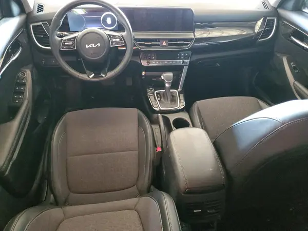 KNDEU2AA1R7638551 2024 KIA SELTOS - Image 8