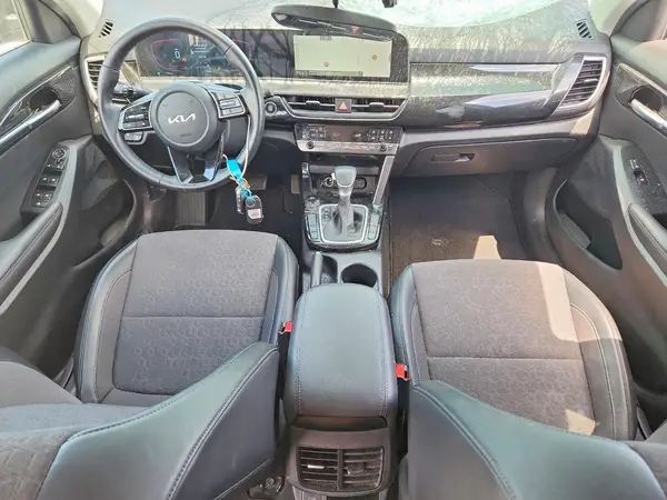 KNDEU2AA1S7687089 2025 KIA SELTOS - Image 8