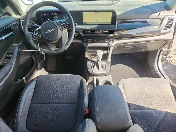 KNDEU2AA1S7719121 2025 KIA SELTOS - Image 8