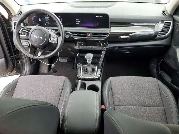 KNDEU2AA1S7808588 2025 KIA SELTOS - Image 8