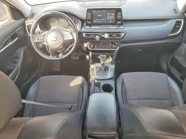 KNDEU2AA2M7081013 2021 KIA SELTOS - Image 8