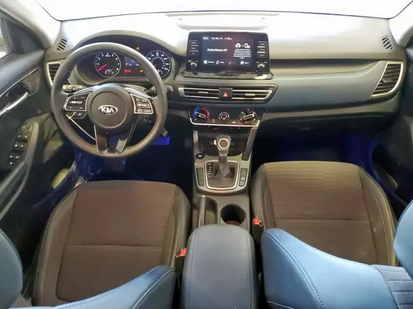 KNDEU2AA2M7082730 2021 KIA SELTOS - Image 8