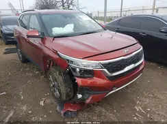 KNDEU2AA2M7098569 2021 KIA SELTOS
