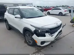KNDEU2AA2M7108808 2021 KIA SELTOS