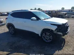 KNDEU2AA2M7115127 2021 KIA SELTOS