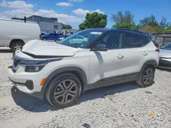KNDEU2AA2M7120456 2021 KIA SELTOS