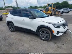 KNDEU2AA2M7125060 2021 KIA SELTOS