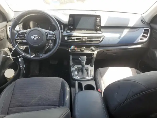 KNDEU2AA2M7137886 2021 KIA SELTOS - Image 8