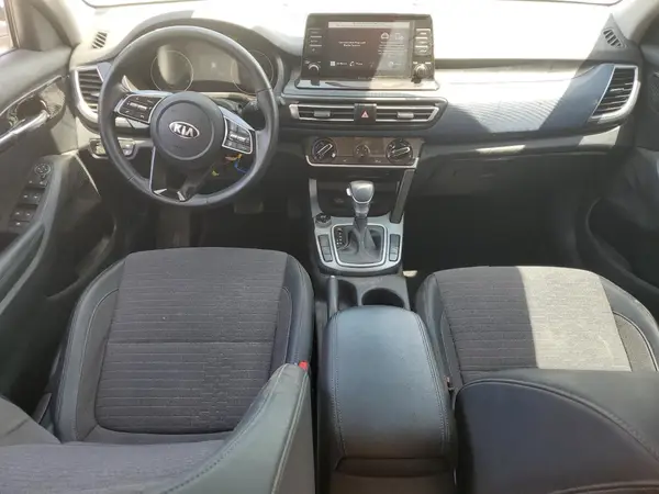 KNDEU2AA2M7140044 2021 KIA SELTOS - Image 8