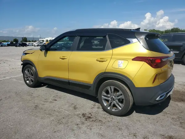 KNDEU2AA2M7140478 2021 KIA SELTOS - Image 2