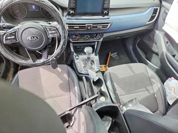 KNDEU2AA2M7160262 2021 KIA SELTOS - Image 8