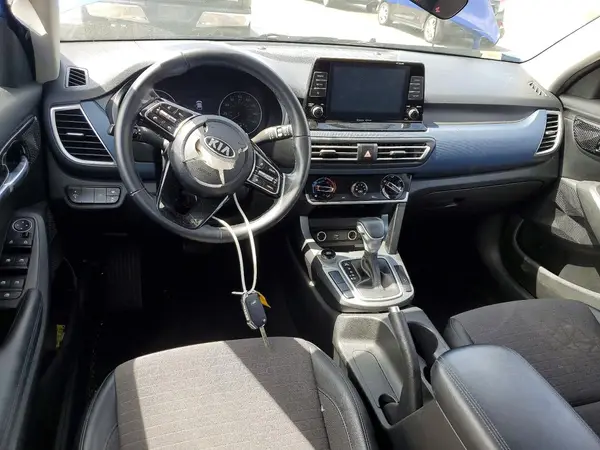 KNDEU2AA2M7160505 2021 KIA SELTOS - Image 8