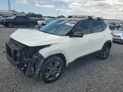 KNDEU2AA2M7205393 2021 KIA SELTOS