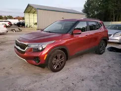 KNDEU2AA2M7221562 2021 KIA SELTOS