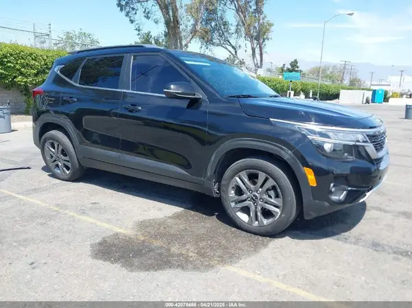 KNDEU2AA2N7260539 2022 KIA SELTOS - Image 1
