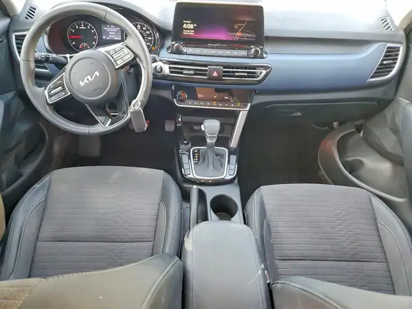 KNDEU2AA2P7381834 2023 KIA SELTOS - Image 8