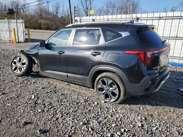 KNDEU2AA2R7495139 2024 KIA SELTOS - Image 2