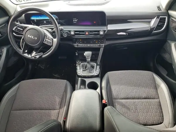 KNDEU2AA2R7566033 2024 KIA SELTOS - Image 8