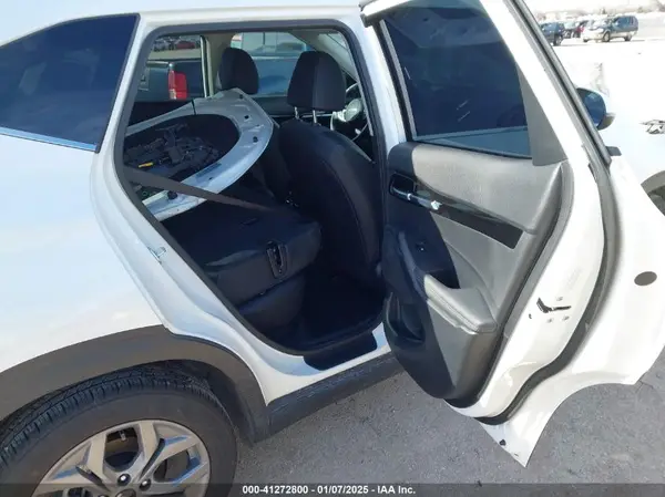 KNDEU2AA2R7581504 2024 KIA SELTOS - Image 8