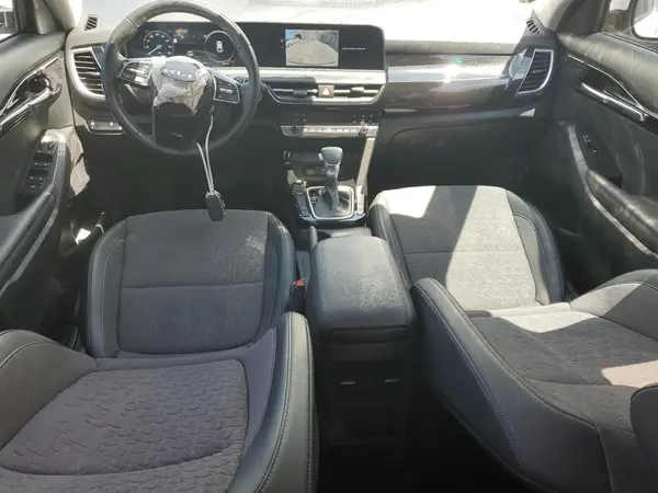 KNDEU2AA2R7598173 2024 KIA SELTOS - Image 8