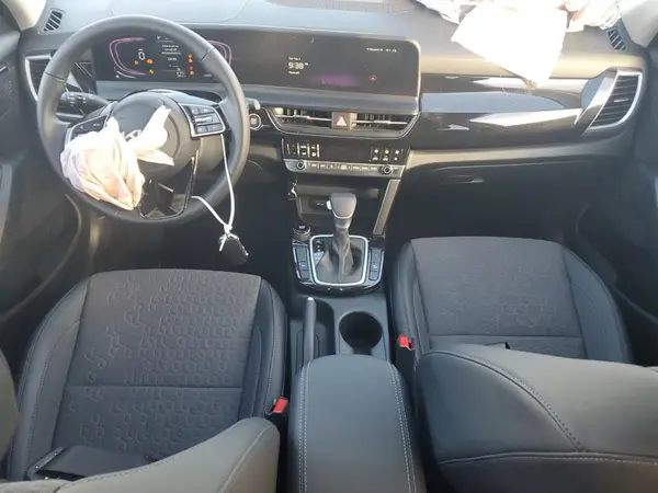 KNDEU2AA2S7702392 2025 KIA SELTOS - Image 8