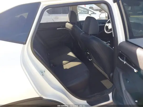 KNDEU2AA2S7739152 2025 KIA SELTOS - Image 8