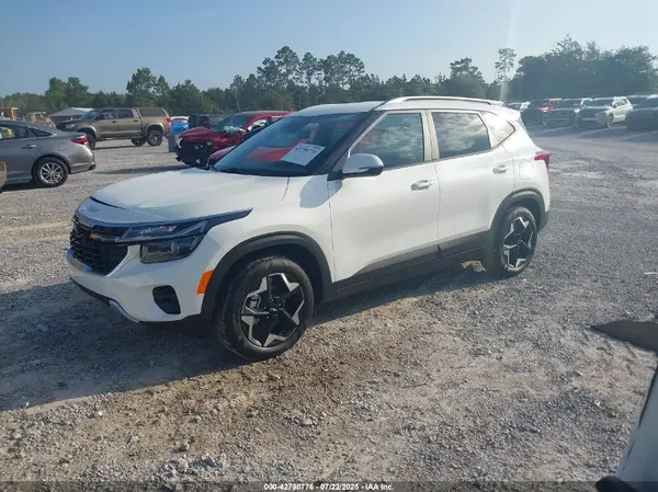 KNDEU2AA2S7790912 2025 KIA SELTOS - Image 2