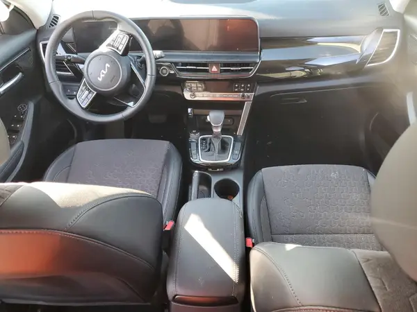 KNDEU2AA2S7801956 2025 KIA SELTOS - Image 8