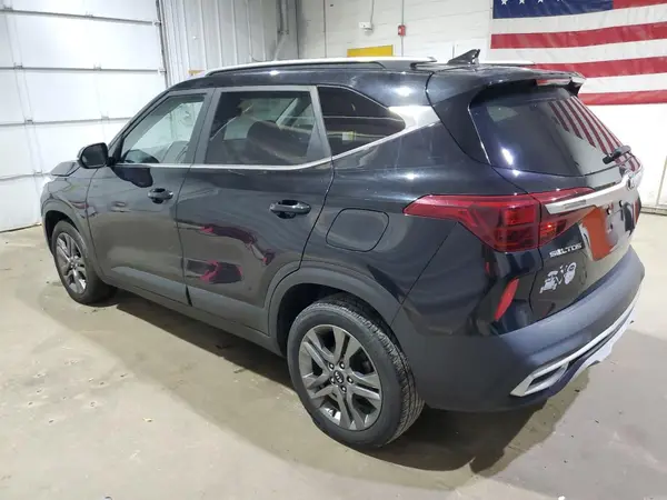 KNDEU2AA3M7044861 2021 KIA SELTOS - Image 2