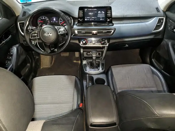 KNDEU2AA3M7044861 2021 KIA SELTOS - Image 8