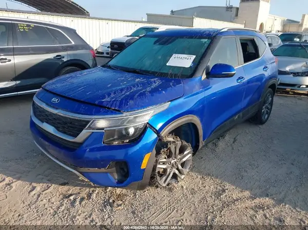 KNDEU2AA3M7050708 2021 KIA SELTOS - Image 2