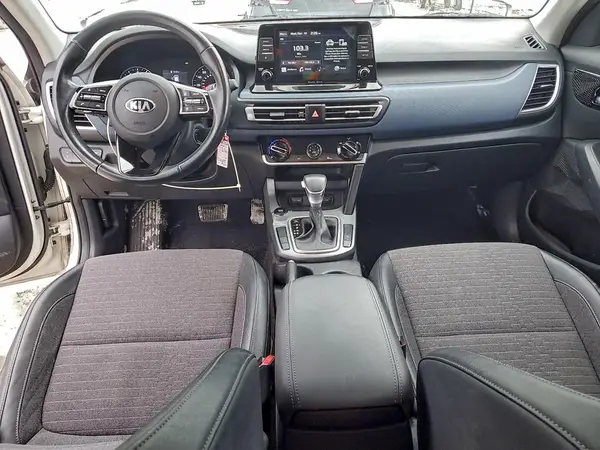 KNDEU2AA3M7051485 2021 KIA SELTOS - Image 8