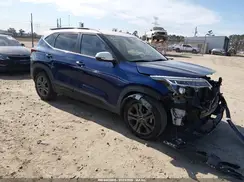 KNDEU2AA3M7112155 2021 KIA SELTOS