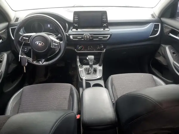 KNDEU2AA3M7148248 2021 KIA SELTOS - Image 8